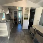 Mobil-home Ensoleille Pour 4 Proche Europa-park Σπίτι διακοπών *