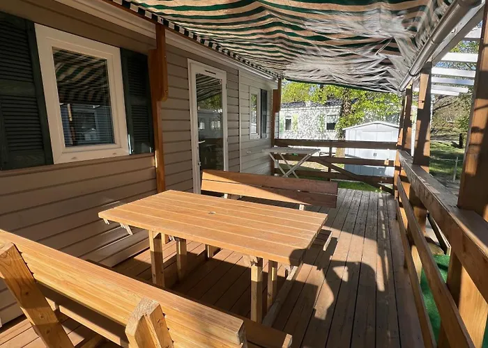 Mobil-home Ensoleille Pour 4 Proche Europa-park