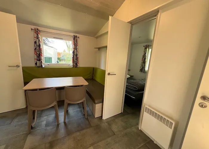 Mobil-home Ensoleille Pour 4 Proche Europa-park