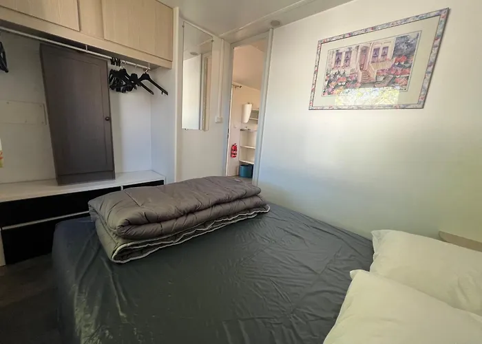 Mobil-home Ensoleille Pour 4 Proche Europa-park *